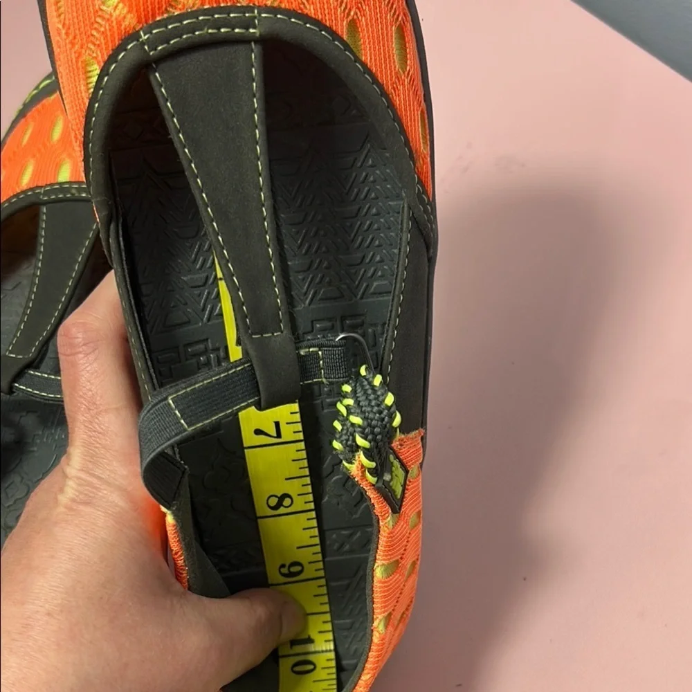 Muk Luk Orange Black Water Shoes Durable Soles - Picture 8 of 8